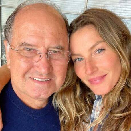 Patricia Nonnenmacher Bundchen twin sister Gisele Bundchen and father Valdir Bundchen.